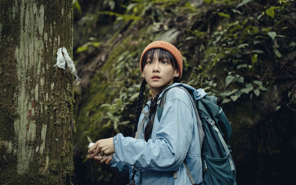 山忌黃衣小飛俠